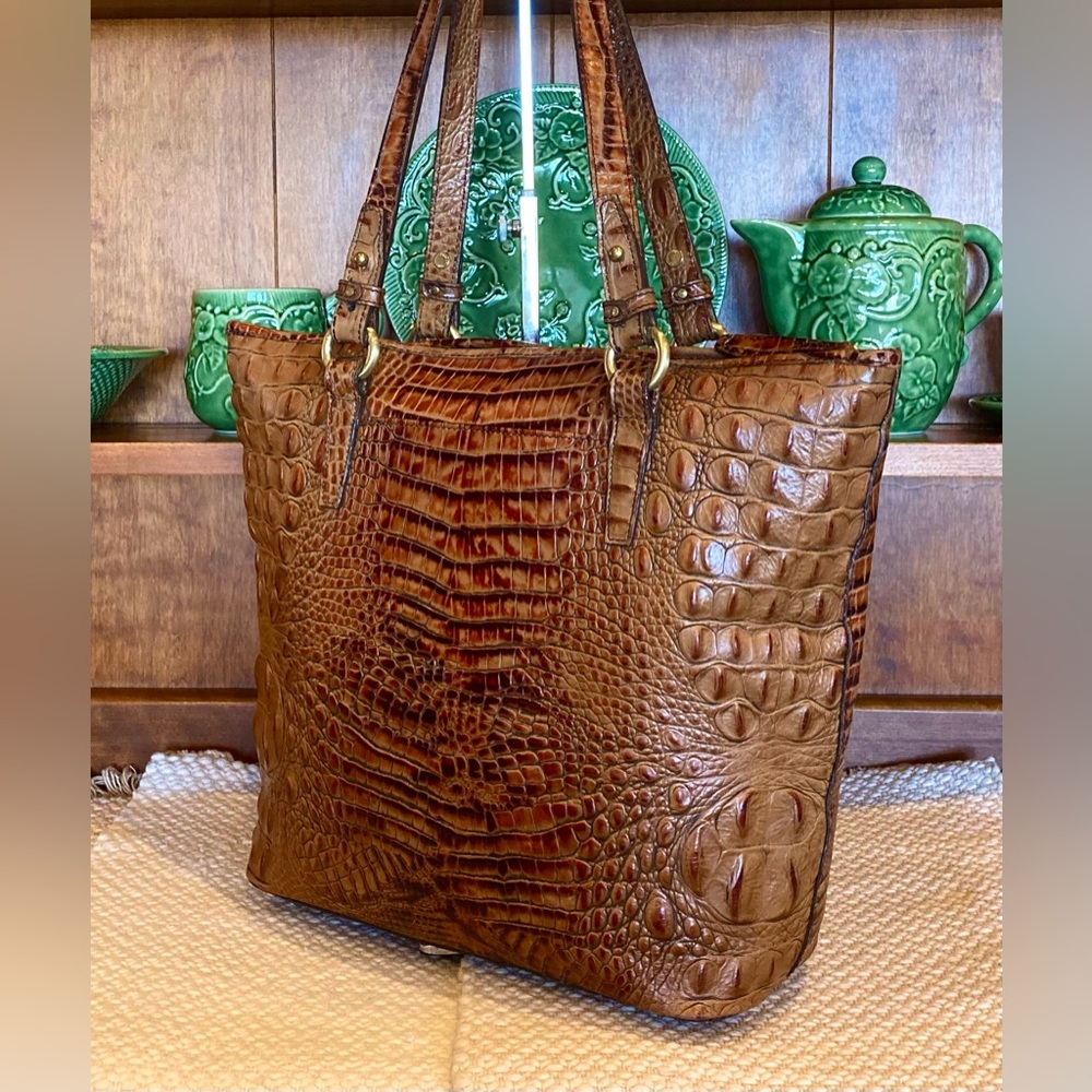 🌳🌞EUC Large Brahmin Tasseled Asher Tote in Toasted Almond🌞🌳 - Picture 11 of 12